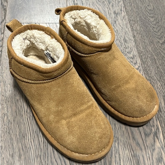 Mini UGG style - Picture 1 of 3